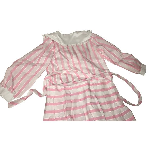 Vintage Girls Dress - Pink and White Stripe Pattern with Ribbon and wide Foldove - Picture 8 of 9